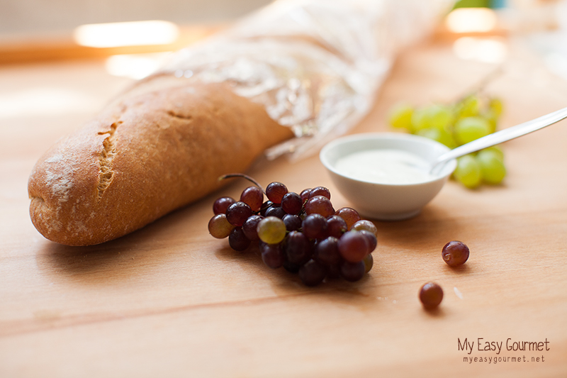 Grapes and Feta Crostini Ingredients