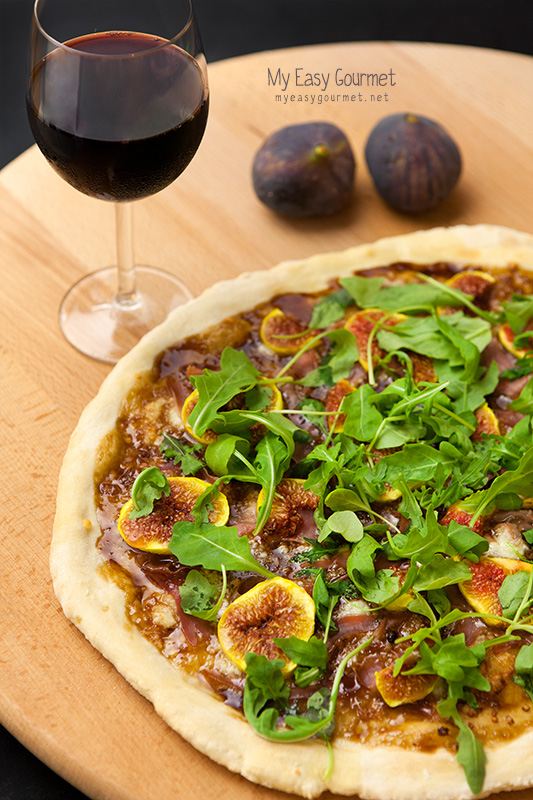 Figs and Prosciutto pizza