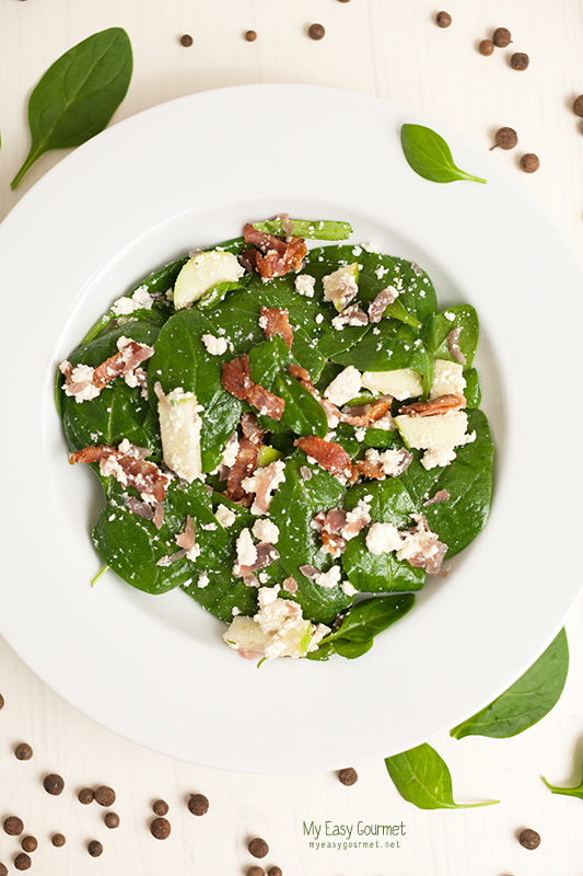 Spinach salad with bacon dressing