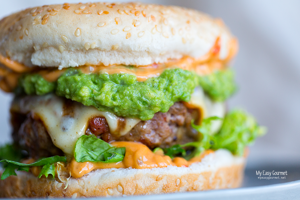 Chorizo Burgers with Guacamole - My Easy Gourmet