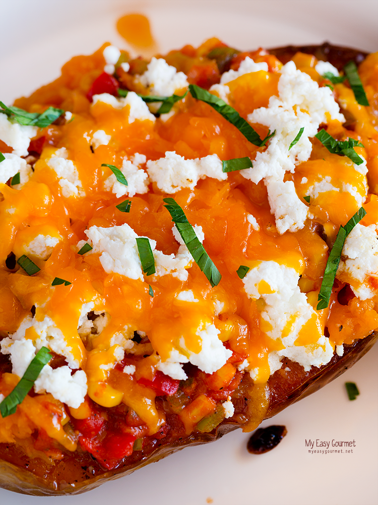 Spicy Squash Spaghetti with Peppers and Ricotta cheese